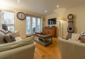 1 Sandy Lane