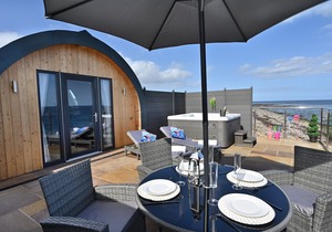 1 Sinclair Bay Lodges in Wick