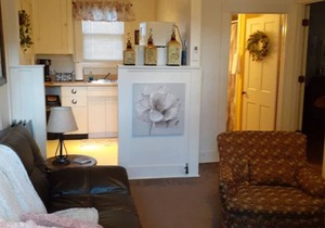 10 Minutes To Oaklawn - Two Bedroom #5 Right At The Water's Edge