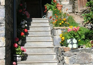 10-person gîte in an excellent location ("3 Vallées" ski area and Vanoise National Park)