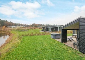 10 person holiday home in Glesborg-By Traum