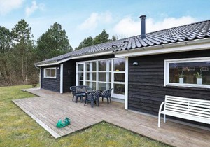 10 person holiday home in Løgstør-By Traum