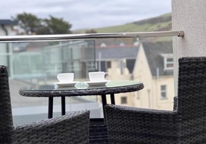 10 Putsborough - Luxury Apartment at Byron Woolacombe, only 4 minute walk to Woolacombe Beach!