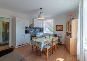100 m² Apartment ∙ 1 bedroom ∙ 6 guests