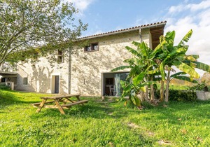 100 m² Apartment ∙ 2 bedrooms ∙ 4 guests