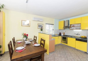 100 m² Apartment ∙ 3 bedrooms ∙ 6 guests