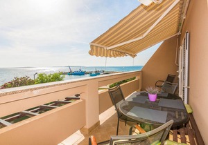 100 m² Apartment ∙ 3 bedrooms ∙ 7 guests