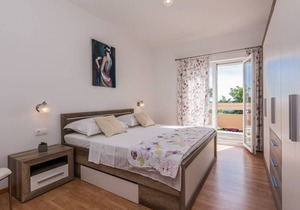 100 m² Apartment ∙ 3 bedrooms ∙ 7 guests
