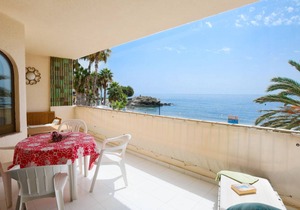 100 m² Apartment ∙ 1 bedroom ∙ 3 guests