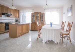100 m² Apartment ∙ 2 bedrooms ∙ 4 guests