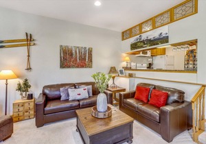 100 m² Condo ∙ 2 bedrooms ∙ 7 guests