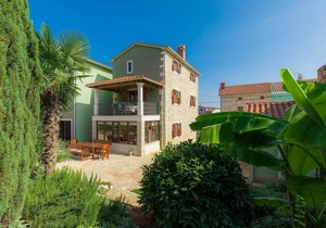 100 m² House ∙ 2 bedrooms ∙ 4 guests