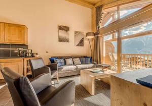 100m from resort center, 5th floor, balcony, parking, tv, ski locker, 72m², Champagny-en-Vanoise