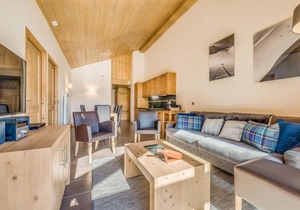 100m from resort center, 5th floor, balcony, parking, tv, ski locker, 72m², Champagny-en-Vanoise