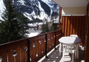 100m from ski slopes, 2nd floor, balcony, tv, ski locker, 34m², Pralognan-la-Vanoise