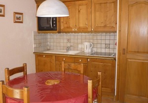 100m from ski slopes, 2nd floor, balcony, tv, ski locker, 40m², Pralognan-la-Vanoise