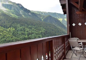 100m from ski slopes, 2nd floor, balcony, tv, ski locker, 40m², Pralognan-la-Vanoise
