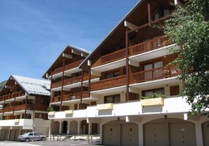100m from resort center, 2nd floor, balcony, tv, ski locker, 44m², Pralognan-la-Vanoise
