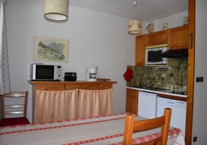 100m from ski slopes, 1st floor, balcony, tv, ski locker, 34m², Pralognan-la-Vanoise