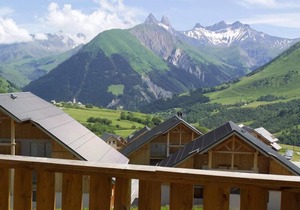 100m from resort center, fitness, swimming pool, terrace, balcony, parking, tv, ski locker, 26-28m²