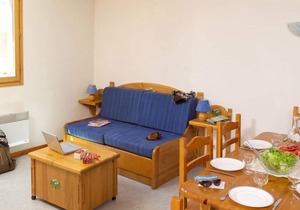 100m from resort center, fitness, swimming pool, terrace, balcony, parking, tv, ski locker, 26-28m²