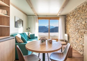 100m from resort center, terrace, parking, tv, ski locker, 23m², Valmorel