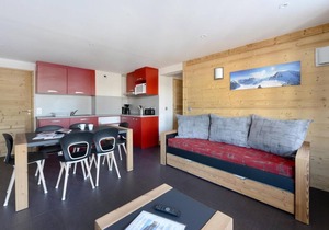 100m from ski slopes, 3rd floor, balcony, tv, ski locker, 48m², Montchavin La Plagne