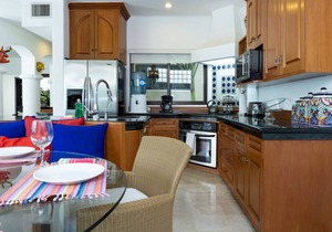 102 m² Condo ∙ 2 bedrooms ∙ 5 guests