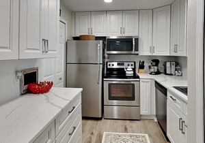 102 m² Condo ∙ 2 bedrooms ∙ 4 guests