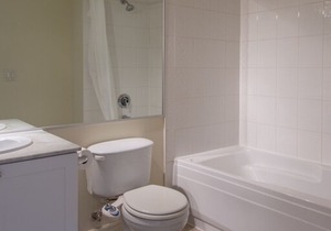 #103-2015 · Spacious Downtown Apartment 100 Walk Score in Montreal
