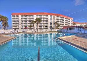 105 m² Condo ∙ 2 bedrooms ∙ 6 guests