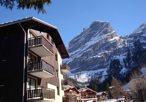 10m from resort center, 3rd floor, balcony, parking, tv, ski locker, 20m², Pralognan-la-Vanoise
