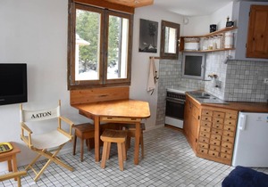 10m from resort center, 2nd floor, terrace, parking, tv, ski locker, 27m², Pralognan-la-Vanoise
