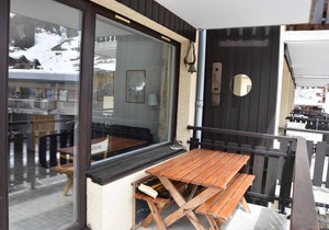10m from resort center, 2nd floor, terrace, parking, tv, ski locker, 27m², Pralognan-la-Vanoise
