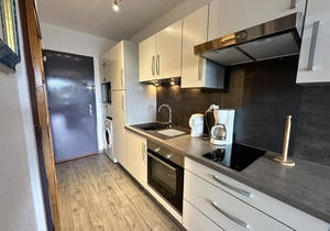 10m from ski slopes, 7th floor, balcony, parking, tv, ski locker, 24m², Villard de Lans