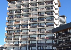10m from ski slopes, 9th floor, view resort, balcony, ski locker, 21m², Les Menuires
