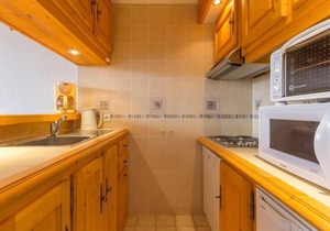 10m from ski slopes, 2nd floor, view valley, balcony, tv, 33m², Les Arcs