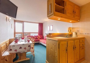 10m from ski slopes, 2nd floor, view valley, balcony, tv, 33m², Les Arcs