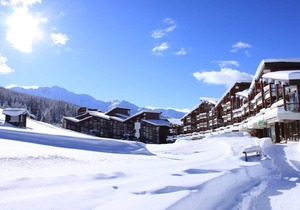 10m from ski slopes, 2nd floor, view valley, balcony, tv, 33m², Les Arcs