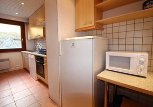 10m from ski slopes, 2nd floor, view lake, balcony, tv, ski locker, 53m², Tignes