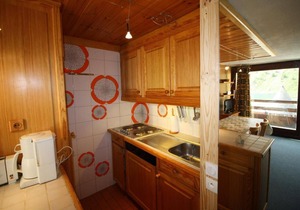 10m from ski slopes, 3rd floor, view lake, balcony, tv, ski locker, 28m², Tignes