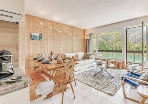 10m from ski slopes, 6th floor, view lake, tv, ski locker, 70m², Tignes
