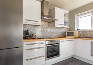 11 Captains Walk - Three Bedroom House, Sleeps 6