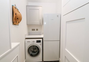 11 PARC DELFRYN, pet friendly, character holiday cottage in Benllech