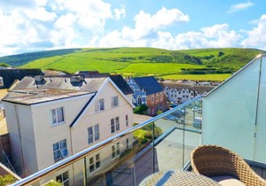 11 Putsborough - Luxury Apartment at Byron Woolacombe, only 4 minute walk to Woolacombe Beach!