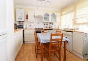 11 SEAWARD CREST, pet friendly, country holiday cottage in Mundesley