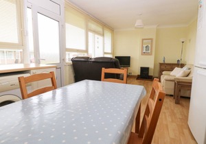 11 SEAWARD CREST, pet friendly, country holiday cottage in Mundesley