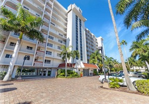 112 m² Condo ∙ 2 bedrooms ∙ 6 guests