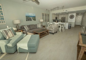 112 m² Condo ∙ 2 bedrooms ∙ 6 guests