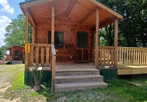 118) Teal Log Cabin. Close to Hocking Hills State Park and more!